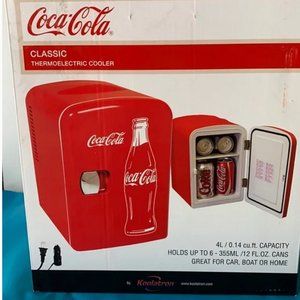 coco cola mini fridge